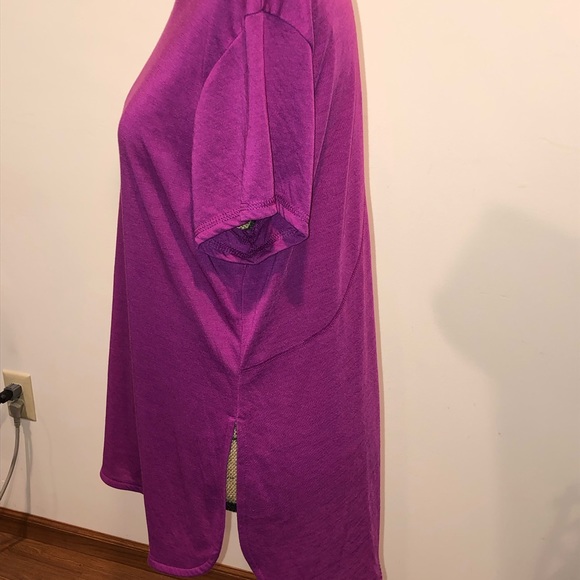 🧘🏼‍♀️ Fuchsia Athletics Works Top 🧘🏼‍♀️ - Picture 3 of 5